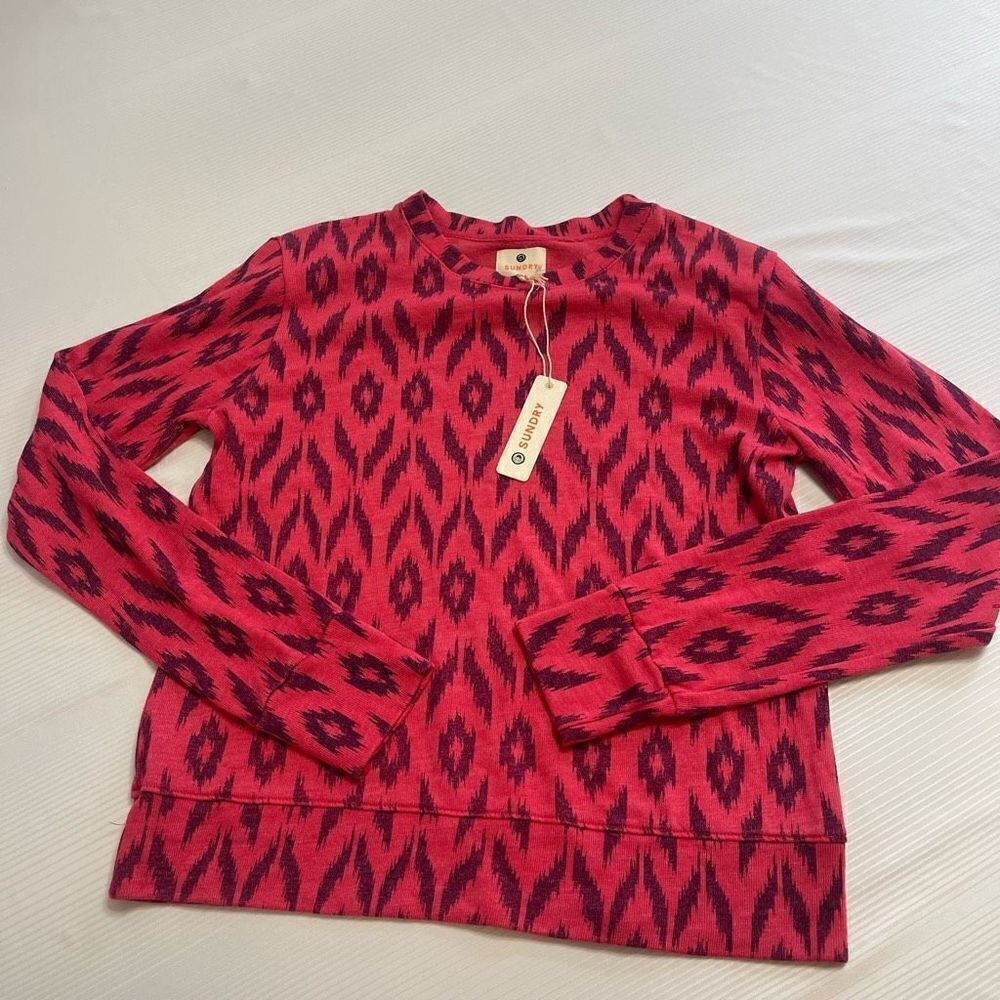 NWT SUNDRY Cherry Basic Sweatshirt Size 1 Small New